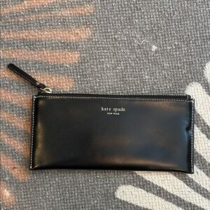 KATE SPADE SMOOTH BLACK LEATHER SMALL CLUTCH/WALLET